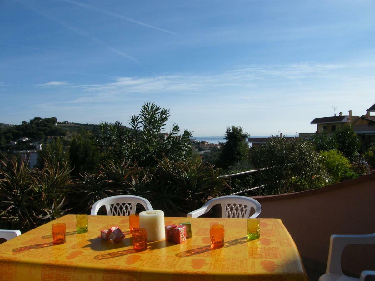 Casa Di Rino San Lorenzo al Mare Exterior foto